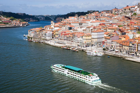 Crociera sul Douro, il Douro a Porto.